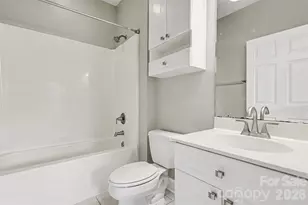 9041 Meadow Vista Rd, Charlotte, NC 28213 - Photo 23