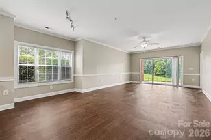 9041 Meadow Vista Rd, Charlotte, NC 28213 - Photo 7