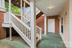 9041 Meadow Vista Rd, Charlotte, NC 28213 - Photo 3