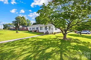 1000 Radio Rd, Statesville, NC 28677 - Photo 23