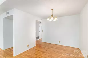 30 Maple Ridge Ln, Asheville, NC 28806 - Photo 7