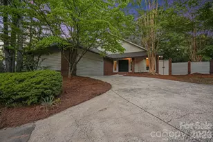 6301 Saddlebrook Ct, Charlotte, NC 28226 - Photo 1