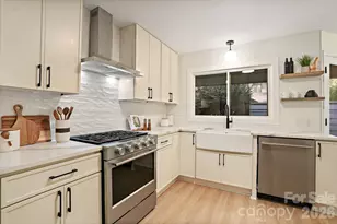 6301 Saddlebrook Ct, Charlotte, NC 28226 - Photo 7