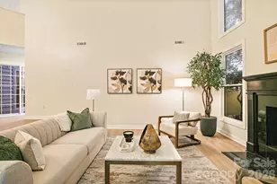 6301 Saddlebrook Ct, Charlotte, NC 28226 - Photo 17