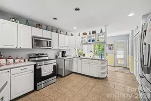433 Foster Lake Rd, Blacksburg, SC 29702 - Photo 15