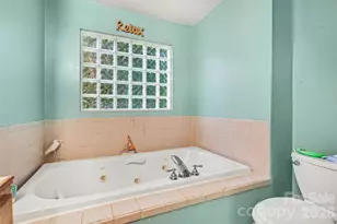 433 Foster Lake Rd, Blacksburg, SC 29702 - Photo 23