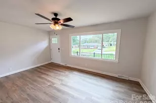 2510 Middleton Dr, Gastonia, NC 28054 - Photo 7