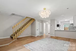 3959 Briarhill Dr, Charlotte, NC 28215 - Photo 5