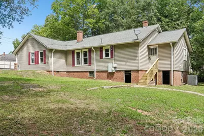 35 Marsh Avenue, Wadesboro, NC 28170 - Photo 5