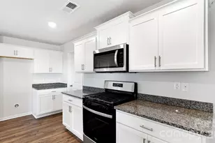 218 Lauren Ln, Hendersonville, NC 28792 - Photo 3