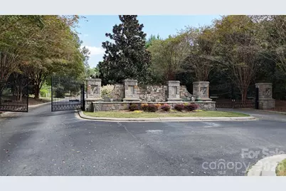 8335 Victoria Lake Drive, Waxhaw, NC 28173 - Photo 3