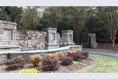8335 Victoria Lake Drive, Waxhaw, NC 28173 - Photo 17