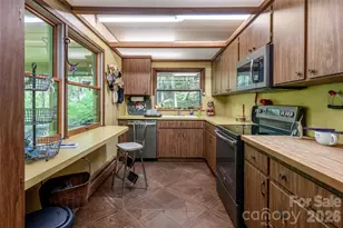 511 McClure Crk Rd, Canton, NC 28716 - Photo 11