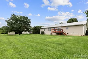 11 Cathy Ct, Hendersonville, NC 28792 - Photo 27