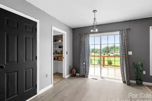 11 Cathy Ct, Hendersonville, NC 28792 - Photo 15