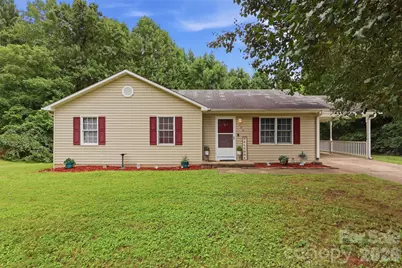 106 N Arlington Avenue, Jonesville, NC 28642 - Photo 1