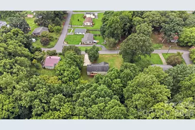 106 N Arlington Avenue, Jonesville, NC 28642 - Photo 29