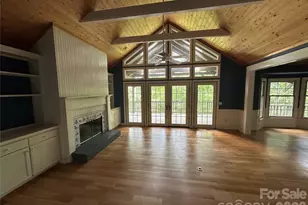 880 W Rochester Dr, Cashiers, NC 28717 - Photo 7