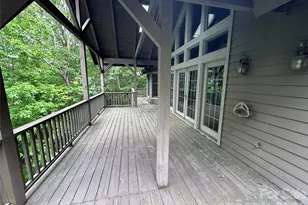 880 W Rochester Dr, Cashiers, NC 28717 - Photo 3