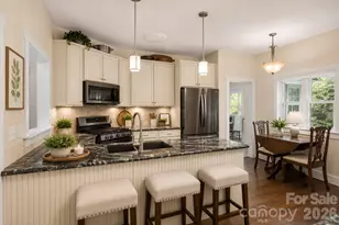 725 W Pine St, Hendersonville, NC 28739 - Photo 13
