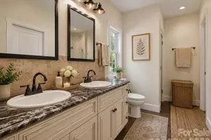 725 W Pine St, Hendersonville, NC 28739 - Photo 17