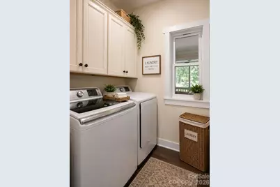 725 W Pine Street, Hendersonville, NC 28739 - Photo 21