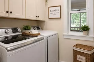 725 W Pine St, Hendersonville, NC 28739 - Photo 21