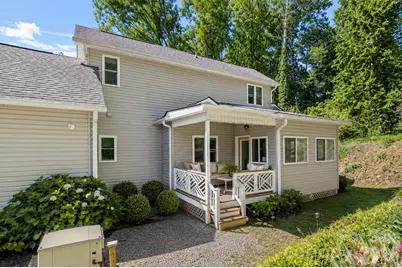 725 W Pine Street, Hendersonville, NC 28739 - Photo 25