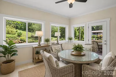725 W Pine Street, Hendersonville, NC 28739 - Photo 19