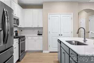 1240 Nighthawk Wy, Belmont, NC 28012 - Photo 3