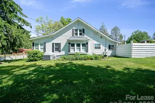 490 Cranberry St, Newland, NC 28657 - Photo 5