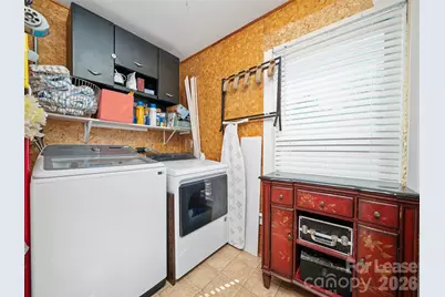 490 Cranberry Street, Newland, NC 28657 - Photo 7