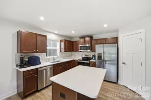 4104 Mackinnon Dr, Charlotte, NC 28214 - Photo 25