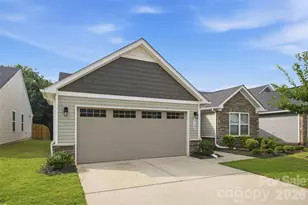 4104 Mackinnon Dr, Charlotte, NC 28214 - Photo 3