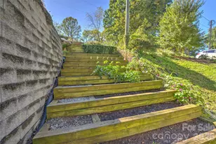 118 Houston St, Asheville, NC 28801 - Photo 13