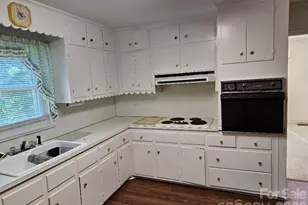 1210 Westover Cir, Rock Hill, SC 29732 - Photo 7