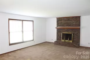 205 Inglewood Dr, Morganton, NC 28655 - Photo 5