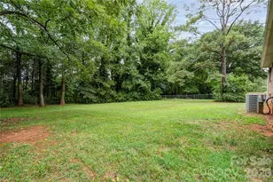 1014 Yancey St, Shelby, NC 28150 - Photo 21