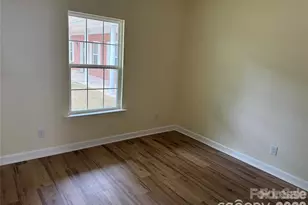 7045 Somerset Springs Dr, Charlotte, NC 28262 - Photo 5