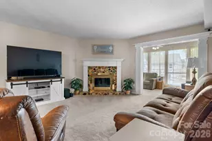 1330 5th St NE, Hickory, NC 28602 - Photo 3