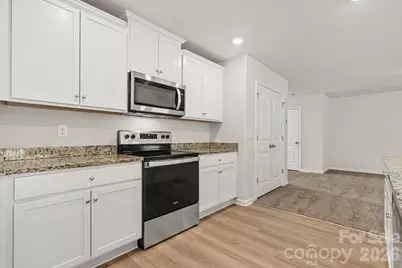 6032 Lowe Lane, Charlotte, NC 28214 - Photo 5