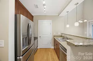 301 E Tremont Ave, Charlotte, NC 28203 - Photo 15