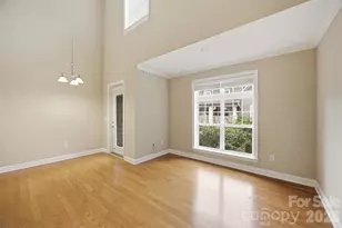 301 E Tremont Ave, Charlotte, NC 28203 - Photo 5