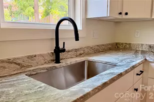 8 Lily Xing Ln, Black Mountain, NC 28711 - Photo 5