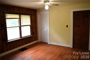 2736 Peachtree Rd, Statesville, NC 28625 - Photo 9