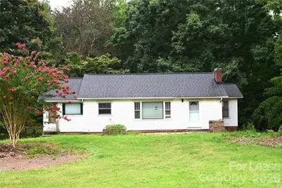 2736 Peachtree Road, Statesville, NC 28625 - Photo 1