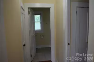 2736 Peachtree Rd, Statesville, NC 28625 - Photo 5