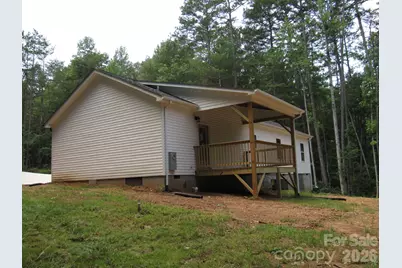 92 Saint Charles Court, Hickory, NC 28601 - Photo 3