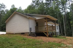 92 St Charles Ct, Hickory, NC 28601 - Photo 3