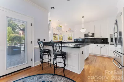 1006 Chelsea Place, Matthews, NC 28105 - Photo 9